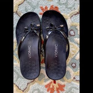 VIONIC BELLA SANDALS 7M BLACK